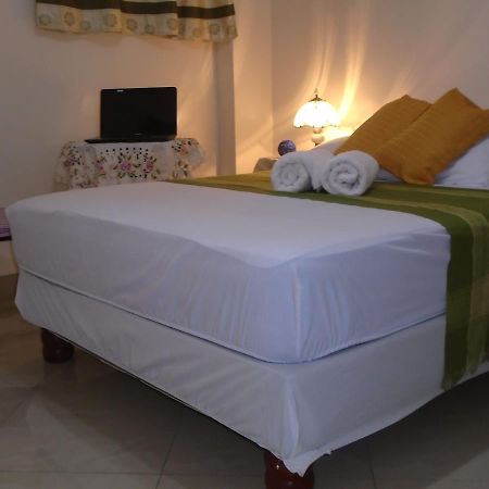 Simmonds Inn Guayaquil Esterno foto