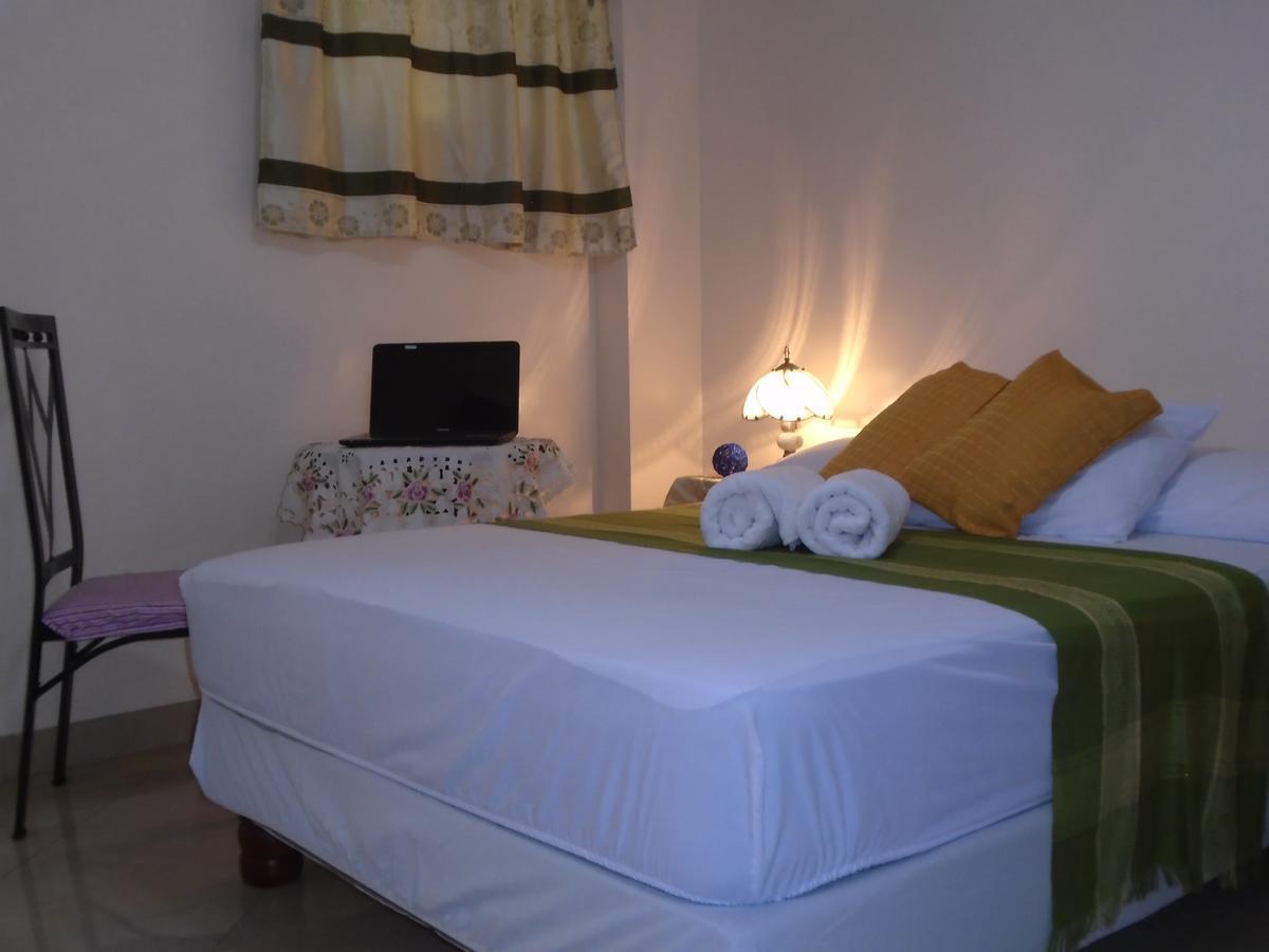 Simmonds Inn Guayaquil Esterno foto