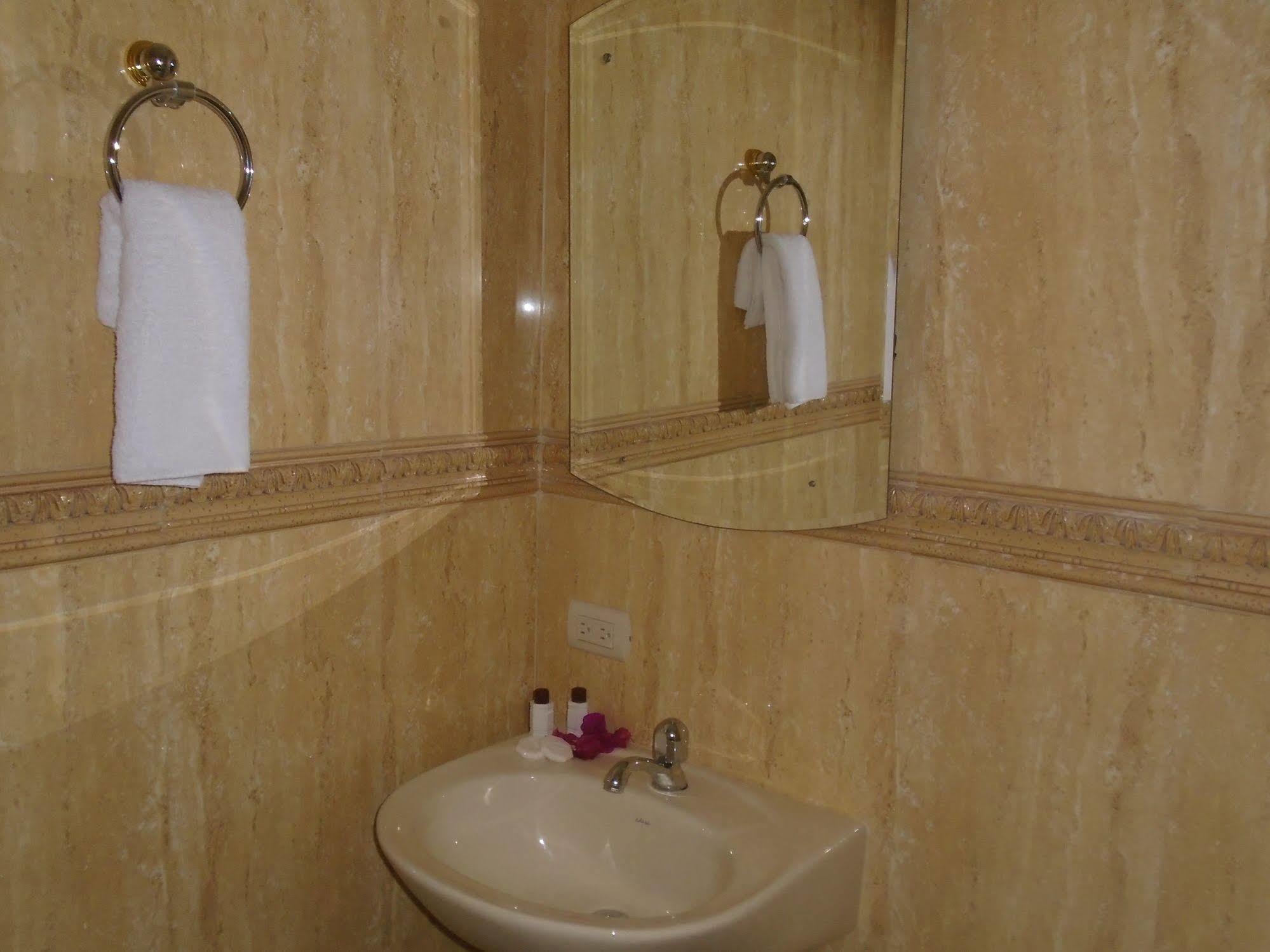 Simmonds Inn Guayaquil Esterno foto