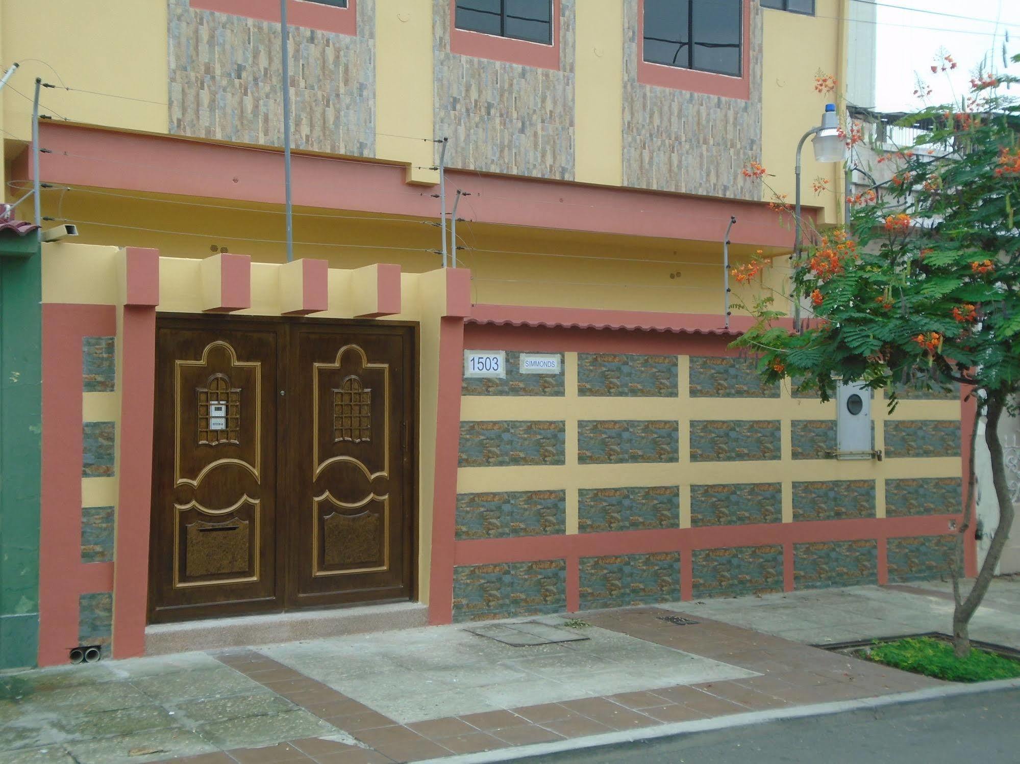 Simmonds Inn Guayaquil Esterno foto
