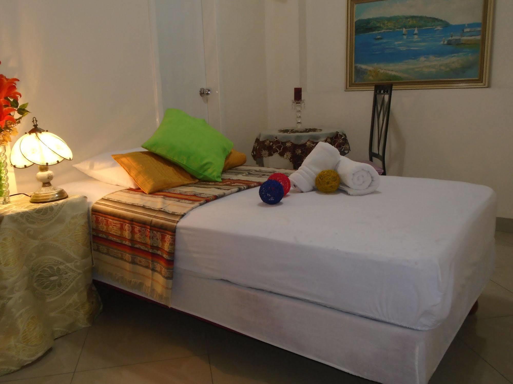 Simmonds Inn Guayaquil Esterno foto
