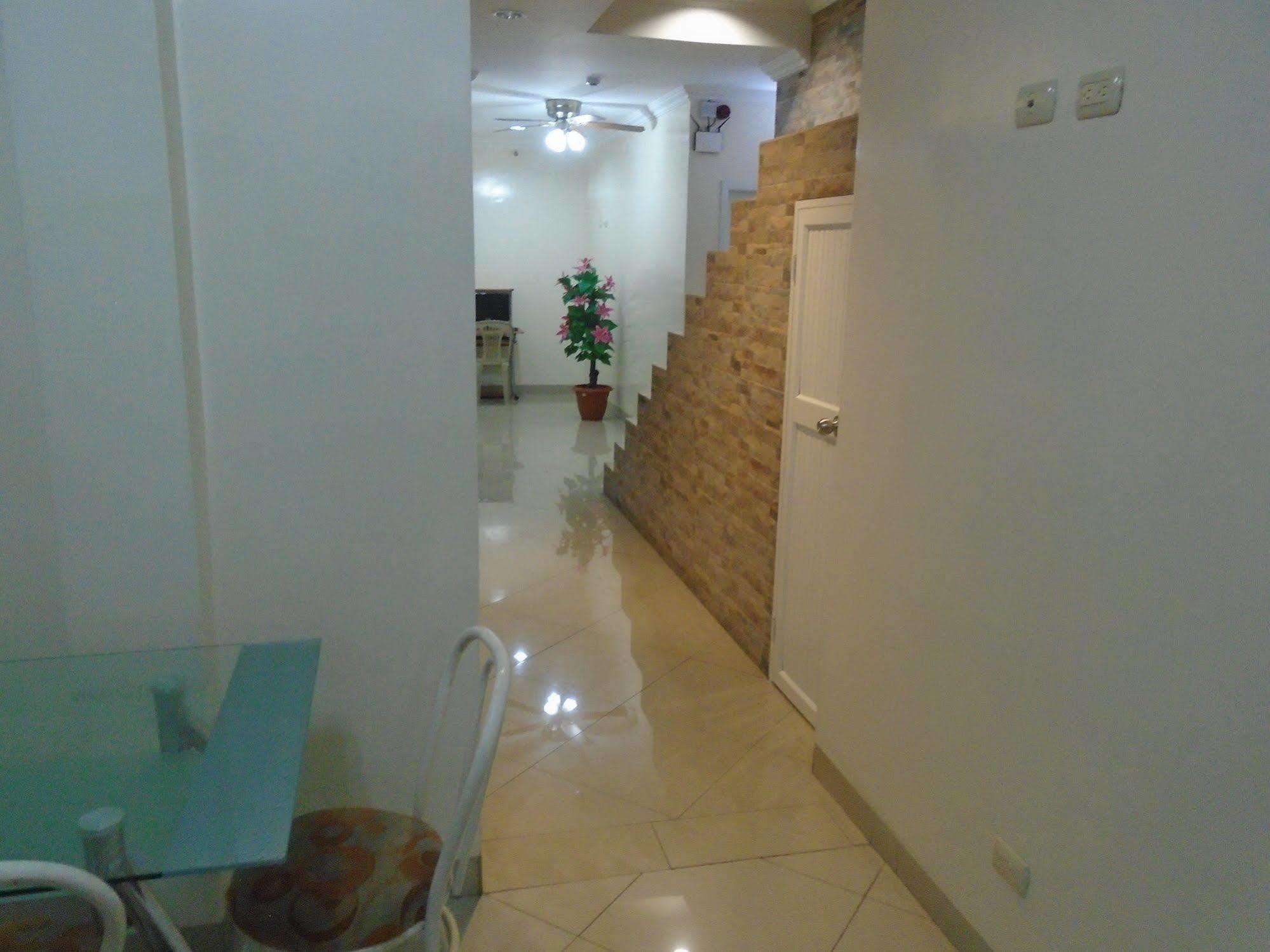 Simmonds Inn Guayaquil Esterno foto