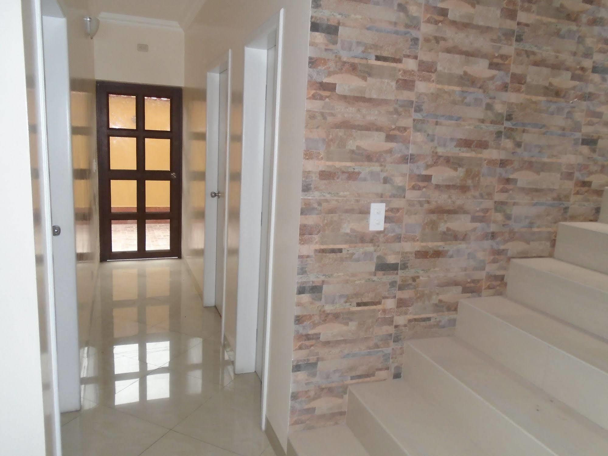 Simmonds Inn Guayaquil Esterno foto